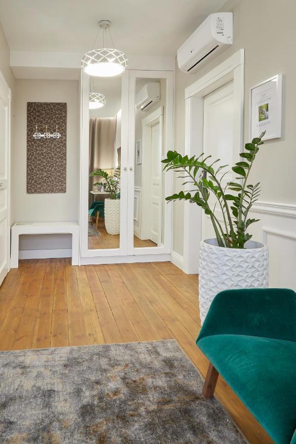 Stara Wozownia W Lusowie Bed & Breakfast